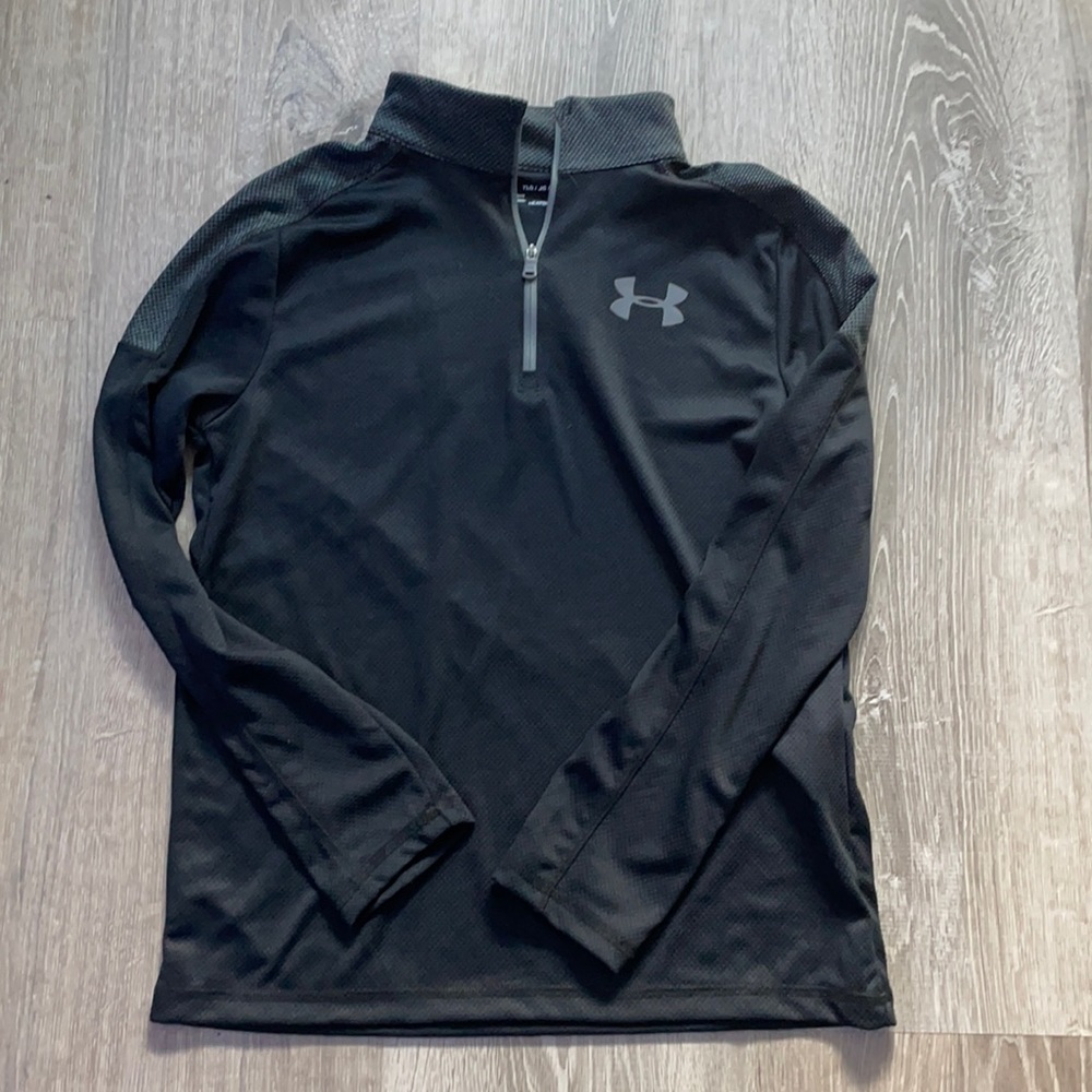 Under armor sports dress shirt boys L